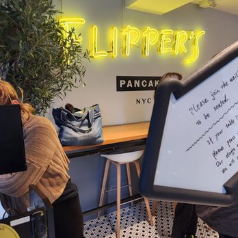 Flipper’s - Entrance - Pancakes Near Me - New York, New York