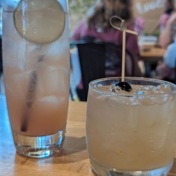 True Food Kitchen - Left: watermelon mojito, right: peach bourbon (I believe) - New American Near Me - Alpharetta, Georgia True Food Kitchen - Left: watermelon mojito, right: peach bourbon (I believe) - New American Near Me - Alpharetta, Georgia
