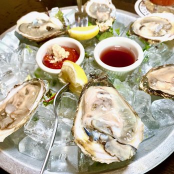 Canoe Greenwich - Copps Island Oysters - Salad Near Me - Greenwich, Connecticut Canoe Greenwich - Copps Island Oysters - Salad Near Me - Greenwich, Connecticut