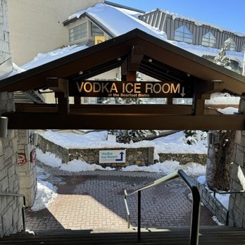 Bearfoot Bistro - Outside - Canadian (New) Near Me - Whistler, British Columbia