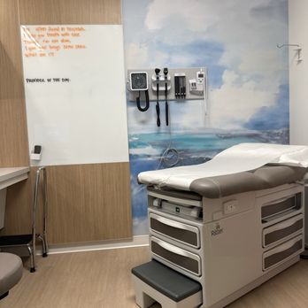 Hoag Urgent Care - Inside rooms - Urgent Care Near Me - San Clemente, California Hoag Urgent Care - Inside rooms - Urgent Care Near Me - San Clemente, California