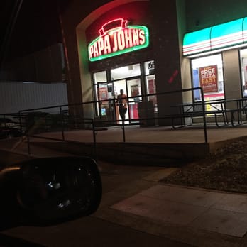 Papa Johns Pizza - And here it comes! Chicken with spinach and pepperoni and bacon! - Pizza Near Me - Honolulu, Hawaii Papa Johns Pizza - And here it comes! Chicken with spinach and pepperoni and bacon! - Pizza Near Me - Honolulu, Hawaii