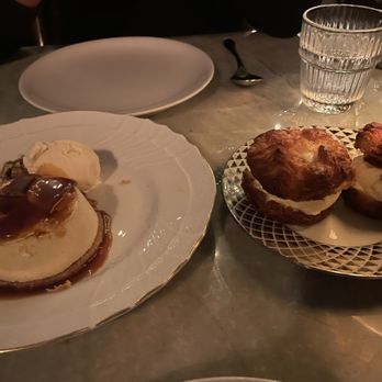 Sunny's Steakhouse - Cocktail Bars Near Me - Miami, Florida