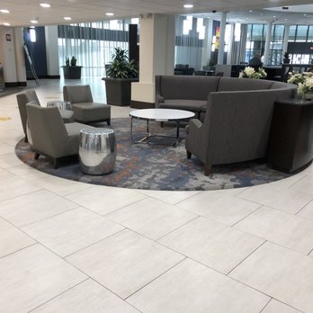 Hilton Garden Inn Melville - Bar lounge area - Hotels Near Me - Plainview, New York Hilton Garden Inn Melville - Bar lounge area - Hotels Near Me - Plainview, New York