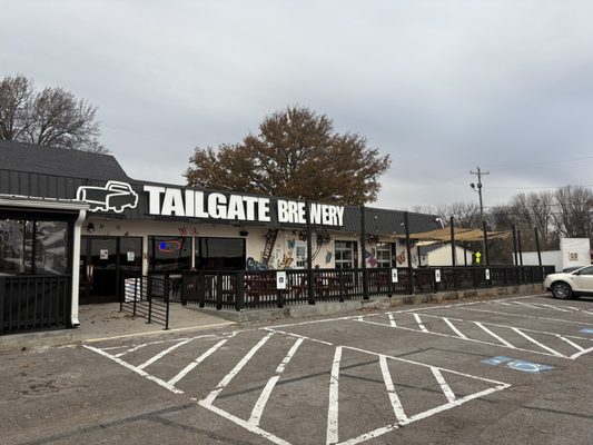 TailGate Brewery Hendersonville by null