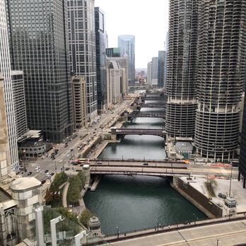 LH Rooftop - Views down river. - Cocktail Bars Near Me - Chicago, Illinois LH Rooftop - Views down river. - Cocktail Bars Near Me - Chicago, Illinois