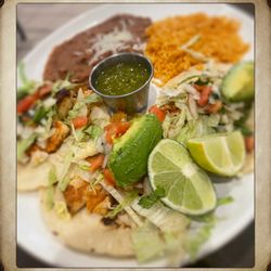 Mi Veracruz Mexican Restaurant - Luis's fish tacos
