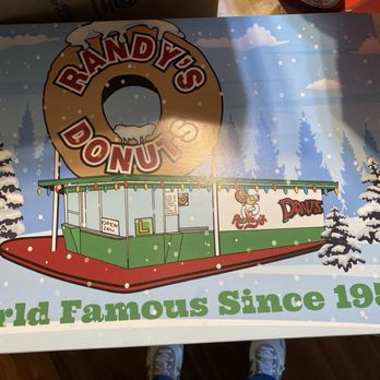 Randy's Donuts - Randy's box - Donuts Near Me - Inglewood, California