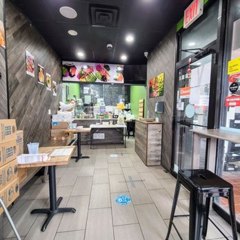 Kissfish - Inside store - Poke Near Me - Forest Hills, New York