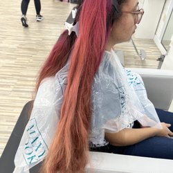 Dominican Hair Salon