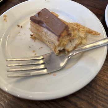 la Madeleine - Classic Éclair - Cafes Near Me - Chandler, Arizona