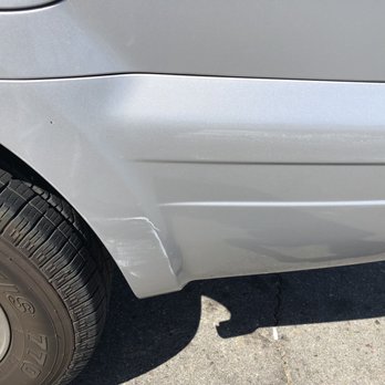 BCC Unlimited - Scratches on the Honda Pilot - Body Shops Near Me - Santa Fe Springs, California BCC Unlimited - Scratches on the Honda Pilot - Body Shops Near Me - Santa Fe Springs, California
