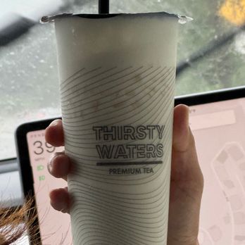 Thirsty Waters - Phoenix Oolong Milk Tea - Bubble Tea Near Me - Rowland Heights, California