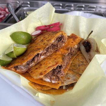 Birrieria Sinaloa - Birria quesadilla - Food Trucks Near Me - Indio , California Birrieria Sinaloa - Birria quesadilla - Food Trucks Near Me - Indio , California