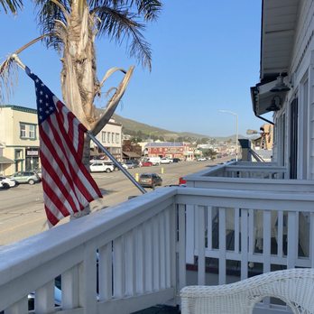 On the Beach Bed & Breakfast - Bed & Breakfast Near Me - Cayucos, California On the Beach Bed & Breakfast - Bed & Breakfast Near Me - Cayucos, California