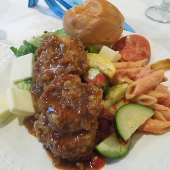 Back Nine Tavern - Buffet dinner for our private party last night - Burgers Near Me - Southington, Connecticut