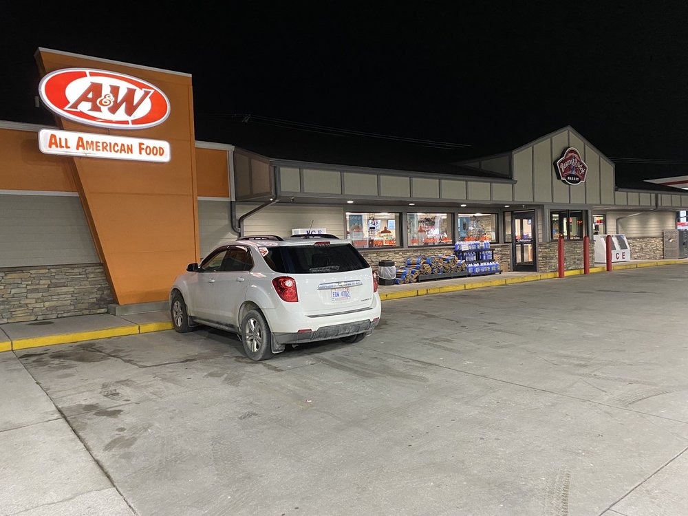 BEACON & BRIDGE MARKET Updated September 2024 110 E Broad St