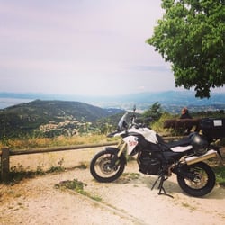Elite Rent a Bike - A ride with a view