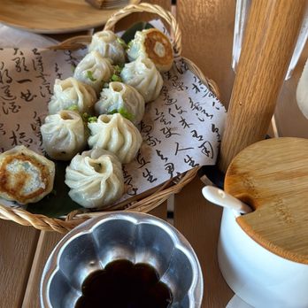 Busy Noodle - Pork and shrimp thumb buns - Chinese Near Me - Katy, Texas