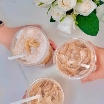 Coffee Girl - Banana bread, cafe mocha and honey cinnamon - Coffee & Tea Near Me - Honolulu, Hawaii