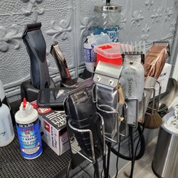 Revolution Shave - The tools of a good tradesman