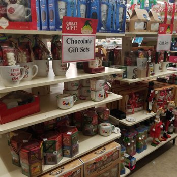 Christmas Tree Shops 11 Photos Christmas Trees 2053 Skibo Rd Fayetteville Nc Phone Number Yelp