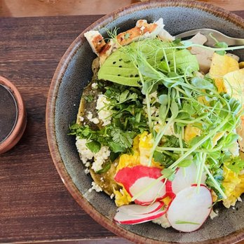 Del Cielo - Chilaquiles verdes with chicken - Breakfast & Brunch Near Me - Tulum, ROO Del Cielo - Chilaquiles verdes with chicken - Breakfast & Brunch Near Me - Tulum, ROO
