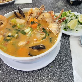 La Puntilla - Sopa de Mariscos - Food Delivery Services Near Me - South Gate, California La Puntilla - Sopa de Mariscos - Food Delivery Services Near Me - South Gate, California
