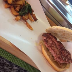 Nalu & Company - Burguer de TA