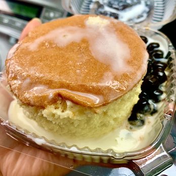 Feng Cha - Arlington - Sea salt pearl, just the perfect amount of sweetness, not very sweet surprisingly, cake is very moist too - Bubble Tea Near Me - Arlington, Texas