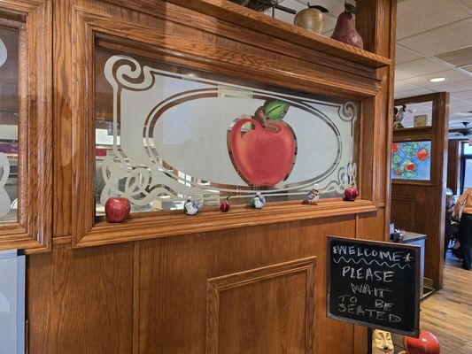 Anna’s Red Apple by null