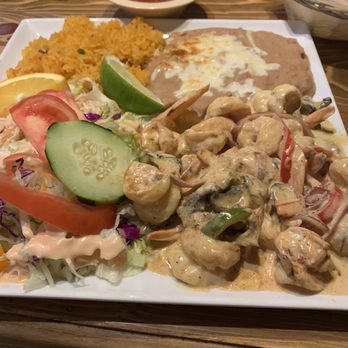 La Casita - Yes! chipotle crema shrimp plate - large portion I didn't even finish half with a good portion of veggies mixed in , salad beans and rice - Mexican Near Me - Hayward, California La Casita - Yes! chipotle crema shrimp plate - large portion I didn't even finish half with a good portion of veggies mixed in , salad beans and rice - Mexican Near Me - Hayward, California