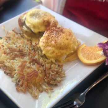 Calafia Kitchen - Eggs Benedict - Breakfast & Brunch Near Me - Livermore, California