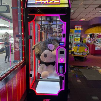 Fun Factory - Arcades Near Me - Honolulu, Hawaii Fun Factory - Arcades Near Me - Honolulu, Hawaii