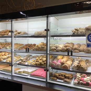 Lecaroz Bakery - display case full of baked goods - Bakeries Near Me - Houston, Texas Lecaroz Bakery - display case full of baked goods - Bakeries Near Me - Houston, Texas