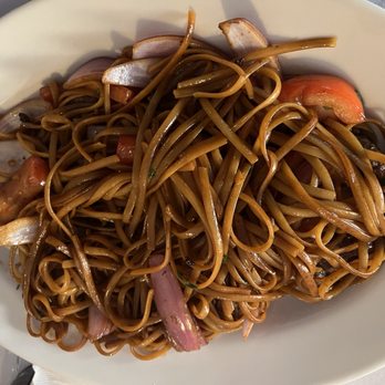 La Casa Del Chef - Tallarín saltado - Peruvian Near Me - Ridgefield Park, New Jersey