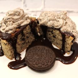 The Bakers Kitchen - Cookies & Cream Cupped Cake