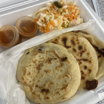 Pupusas to go - Chicharron/frijoles/queso pupusa!!! The absolute best!!! - Salvadoran Near Me - Dallas, Texas Pupusas to go - Chicharron/frijoles/queso pupusa!!! The absolute best!!! - Salvadoran Near Me - Dallas, Texas