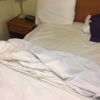 Banyan Harbor Resort - 6A- half the bed was yellow. You would think they could afford new sheets. Disgusting. - Hotels Near Me - Lihue, Hawaii Banyan Harbor Resort - 6A- half the bed was yellow. You would think they could afford new sheets. Disgusting. - Hotels Near Me - Lihue, Hawaii
