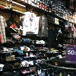Zumiez