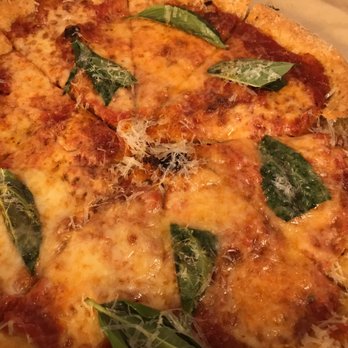 True Food Kitchen - Margarita pizza - Vegetarian Near Me - Naples, Florida