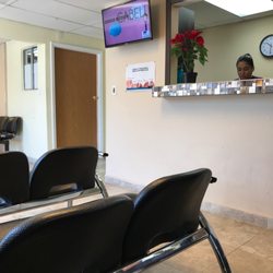La Casa de los Pies - Front office