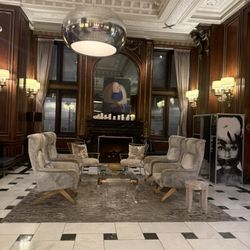 The Blackstone, Autograph Collection - Beautiful lobby