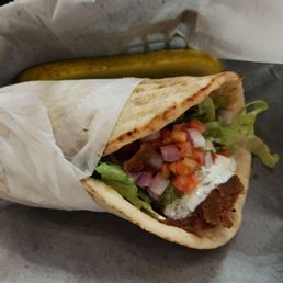Vasken 's Famous Gyro