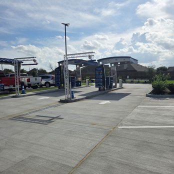 Wash Pros Express - Entrance - Car Wash Near Me - Baytown, Texas