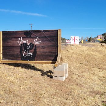 Yours Mine & Ours - Business sign on NM 14 - Breakfast & Brunch Near Me - Cedar Crest, New Mexico