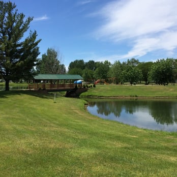 Paradise Park - Pond bridge - Parks Near Me - Garden Prairie, Illinois Paradise Park - Pond bridge - Parks Near Me - Garden Prairie, Illinois