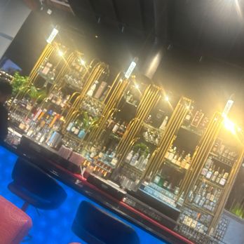 Pancake - Long Beach - Bar wall - Breakfast & Brunch Near Me - Long Beach, California