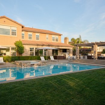 Living Landscape Architecture - La Costa home, backyard design - Landscape Architects or Designers Near Me Living Landscape Architecture - La Costa home, backyard design - Landscape Architects or Designers Near Me