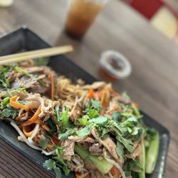 Yen's Kitchen - Stir Fry Egg Noodles Combination
